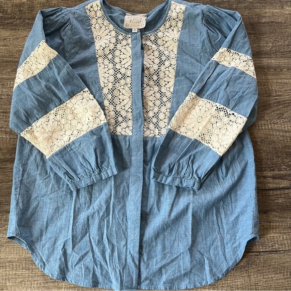 Johnny Was blue Thalassa lace pieced button down top size M - Picture 13 of 13